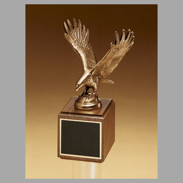 10.75" Fully Modeled Bronze Eagle on a Walnut Base Plaque – item 1293