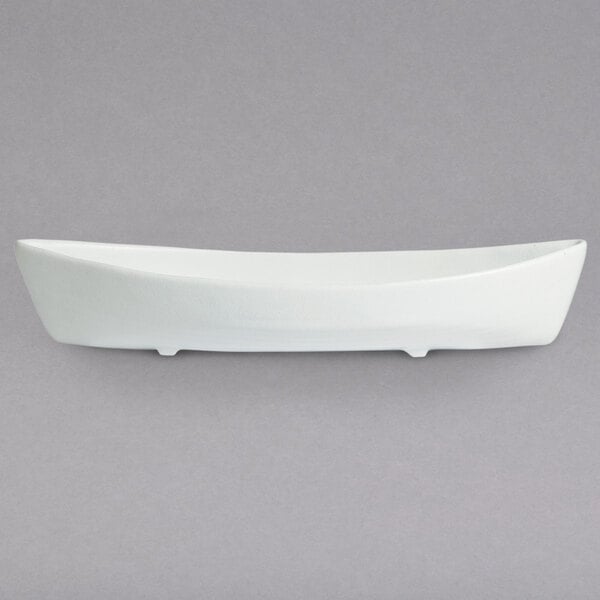 G.E.T. Enterprises BT031WW Bugambilia 6.9 Qt. Serving Tray – item 302BT031WW