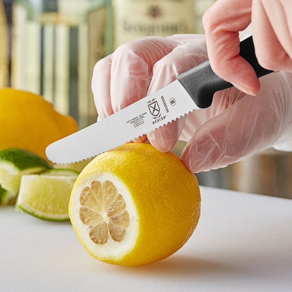Mercer Culinary M33932B 4 1/4" Serrated Knife w/ Guard – item 470M33932B image 2