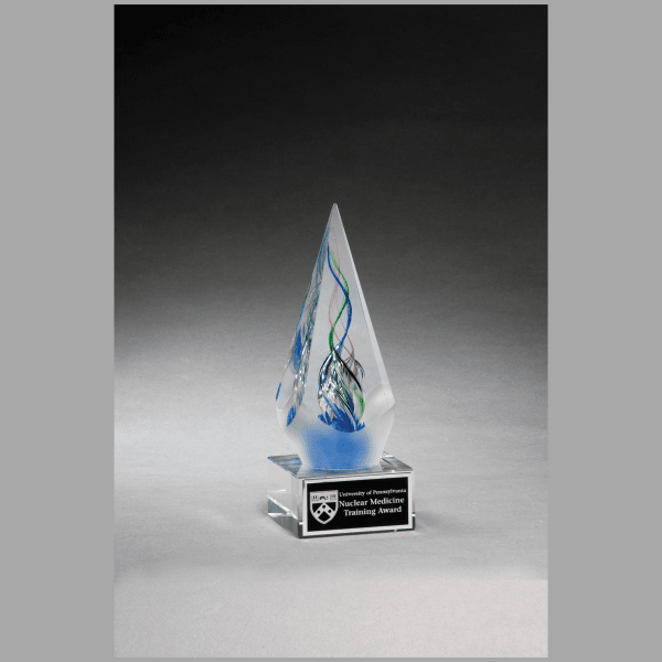 7.125" Frosted Glass Accent Arrow Art on Clear Base Plaque – item 2264