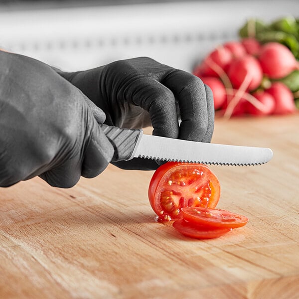 Schraf 4 1/2" Serrated Utility Knife w/ TPRGrip Handle – item 220KVUTLSR45 image 2