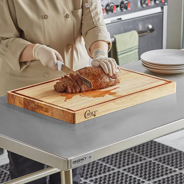 Choice 24" x 16" x 1 3/4" Cutting Board w/ Juice Groove – item 407WSCBGV2416 image 2