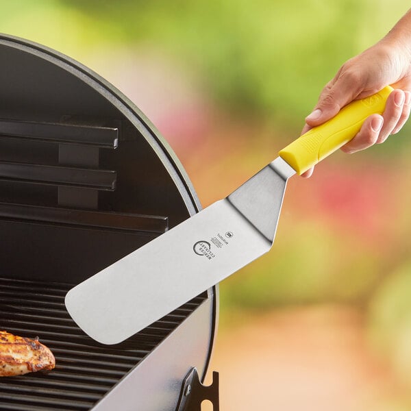 Mercer Culinary M18700YL Millennia Turner w/ Yellow Handle – item 470M18700YL image 2
