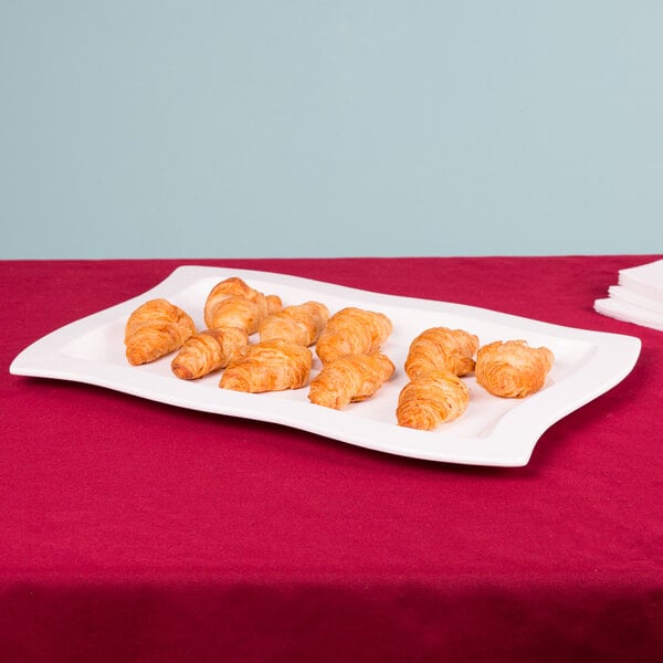 Tablecraft CW3660W White 13" x 20" Cast Serving Platter – item 8083660DW image 2