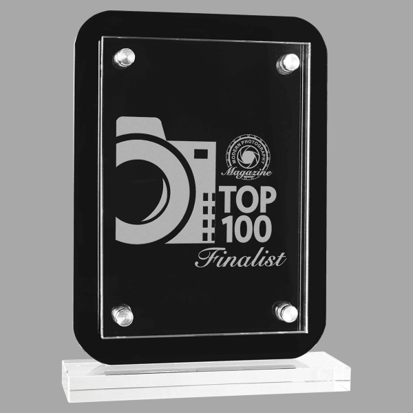 6.5" X 8.75 Black Flt Glass Plaque – item GFP102