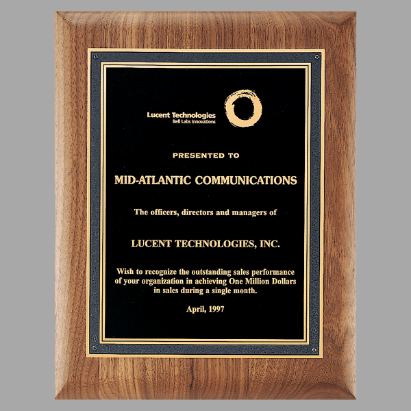 9" x 12" Walnut Plaque w/ Black/Gold Florentine Textured – item P3152
