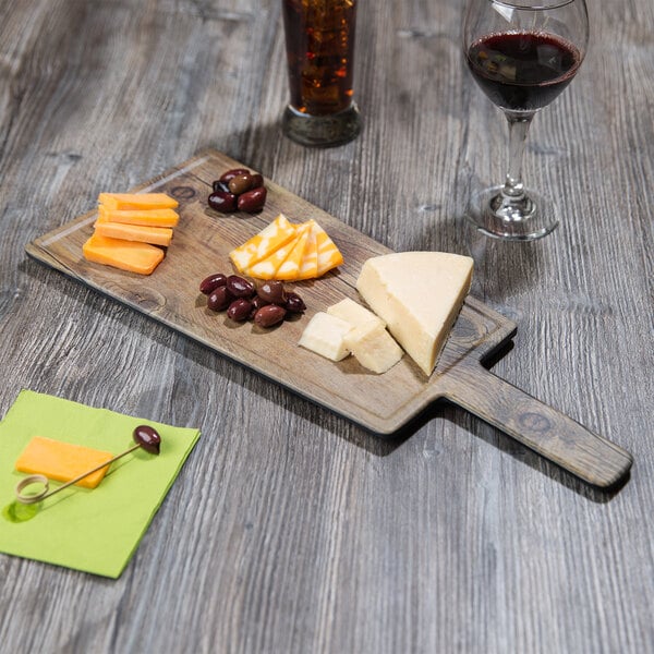 GET Madison Avenue / Granville 13 1/2" x 7 Cutting Board – item 375SB1375COW