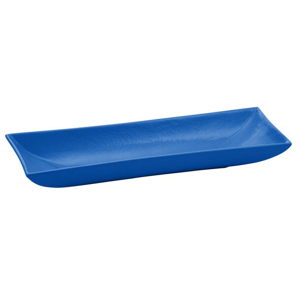 Tablecraft CW11046CBL 18" x 6" Cobalt Blue Serving Platter – item 80811046DBL