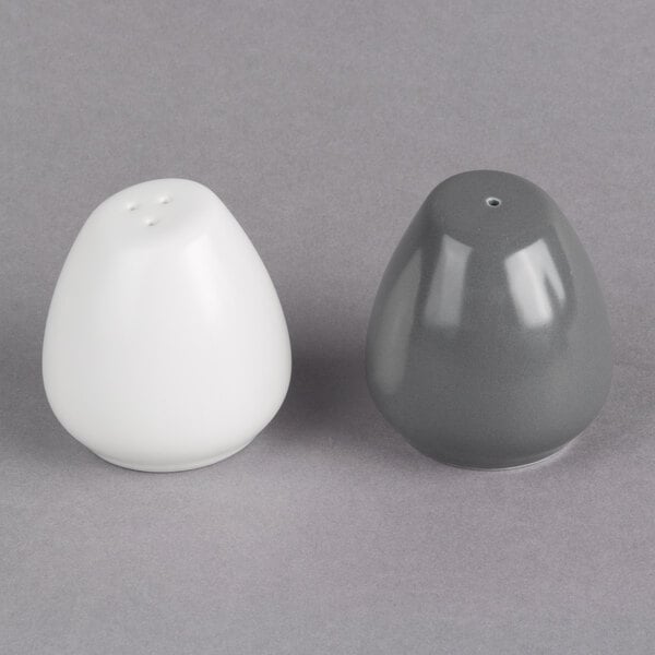 2 oz. Salt & Pepper Shaker – item 124PSP2