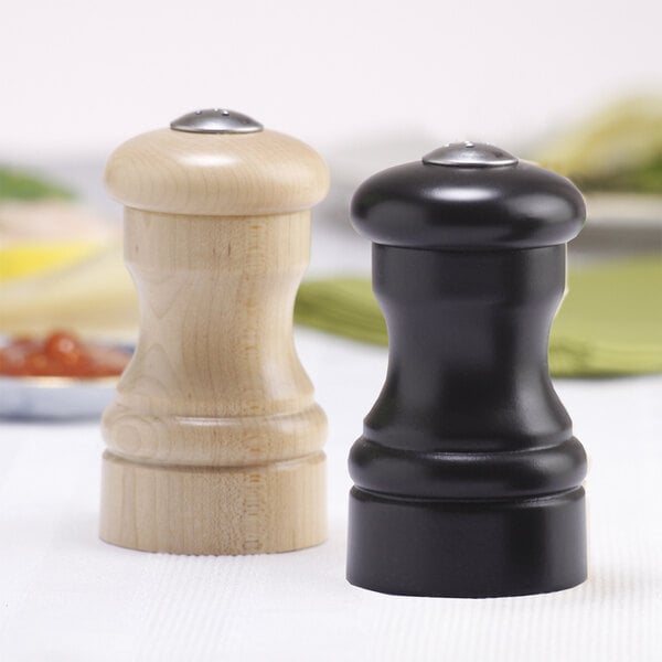 Customizable2 ColorsChef Salt and Pepper Shaker Set – item 58204556 image 2