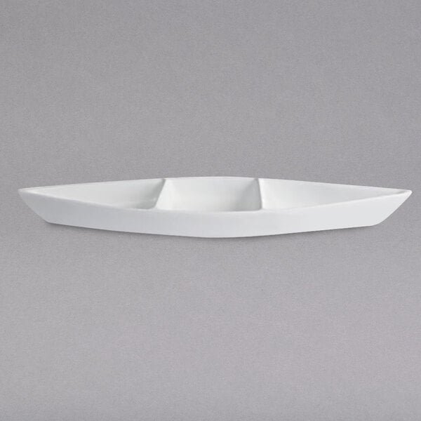 G.E.T. Enterprises BT319MW Bugambilia 6.9 Qt. Serving Tray – item 302BT319MW