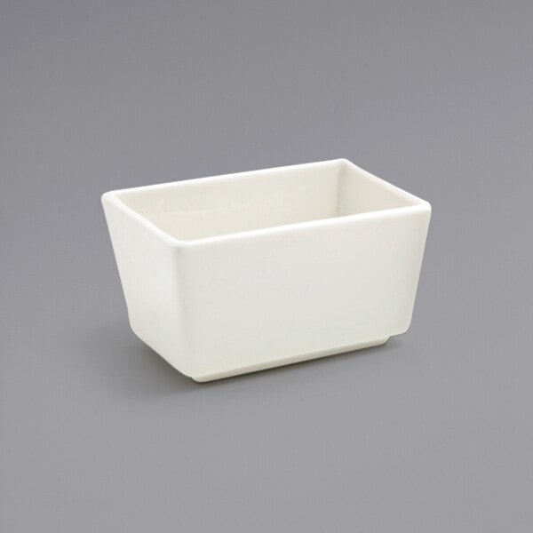 FOH Catalyst 3 1/2" x 2 1/2" European Porcelain Sugar Caddy – item 957CT35REC