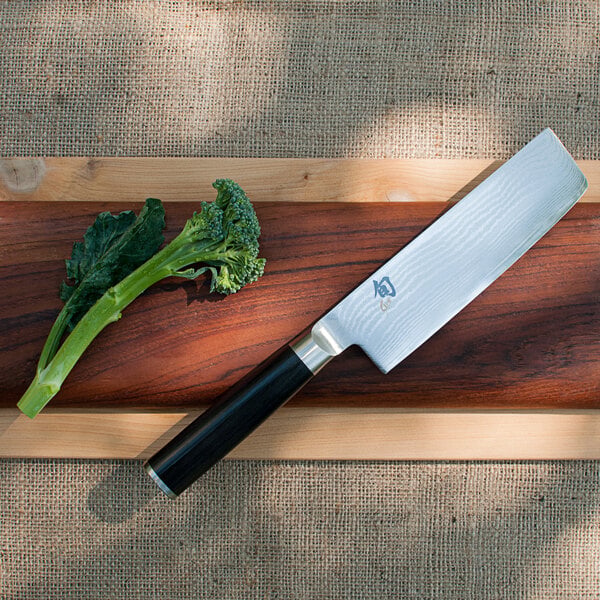 Shun DM0728 Classic 6 1/2" Nakiri Knife w/ Wood Handle – item 921DM0728 image 2