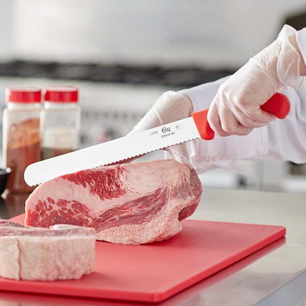 Choice 12" Serrated Edge Slicing Bread Knife w/ Handle – item 220KSLCS12RD image 2