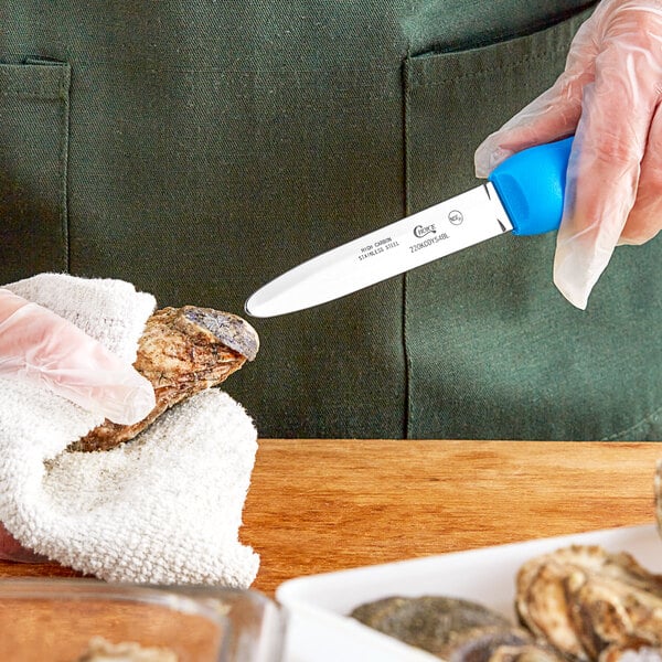 Choice 4" Galveston Style Oyster Knife w/ Handle – item 220KCOYS4BL image 2