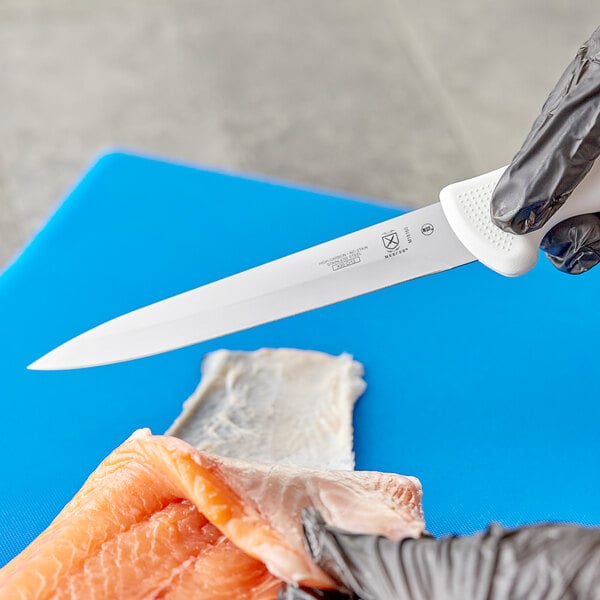 Mercer Culinary M18160 Ultimate White 7" Fillet Knife – item 470M18160 image 2