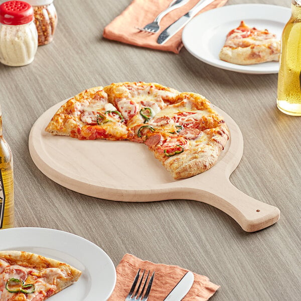 Choice 12" Round Serving Board w/ Handle – item 164BBR12