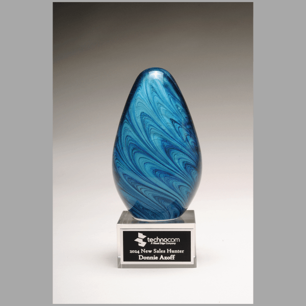 6.25" Blue & Green Egg Shaped Art Glass on Clear Base Plaque – item 2313