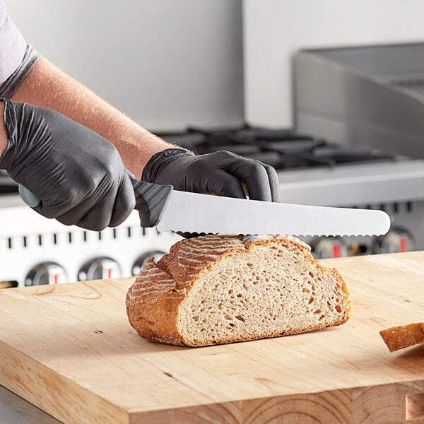 Schraf 10" Serrated Wide Bread Knife w/ TPRgrip Handle – item 220KVBDSWD10 image 2
