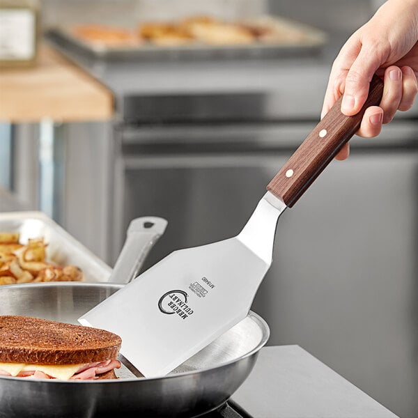 Mercer Culinary M18480 Praxis 5" Turner w/ Rosewood Handle – item 470M18480 image 2