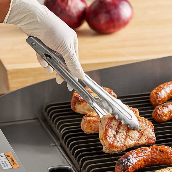 Edlund 4409HD 44 Series 9" Heavy-Duty Scallop Utility Tongs – item 3334409HD image 2