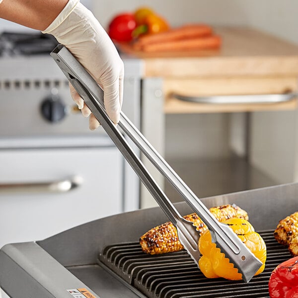 Edlund 6416HD 16" Heavy-Duty Gripper Tongs – item 3336416HD image 2