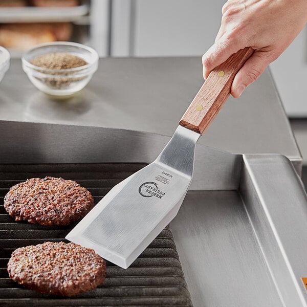 Mercer Culinary M18440 Praxis 5" Turner w/ Rosewood Handle – item 470M18440 image 2