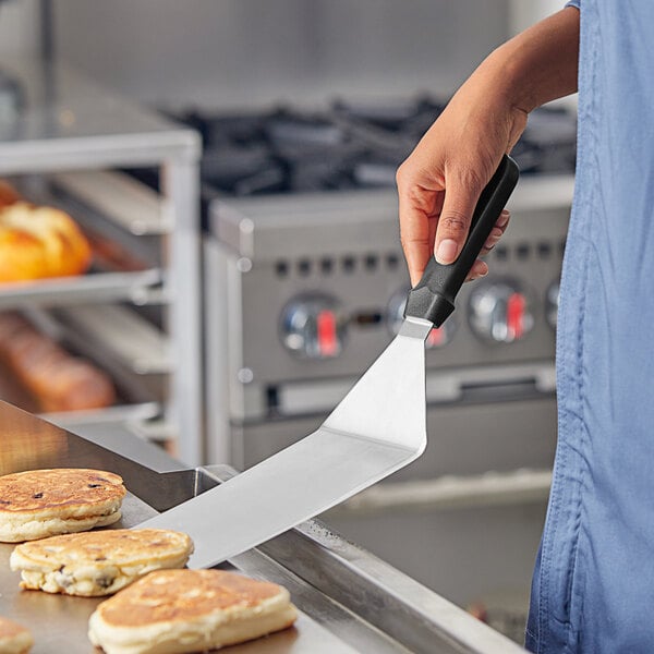 American Metalcraft 8" Turner w/ Plastic Handle – item 124PS19008 image 2