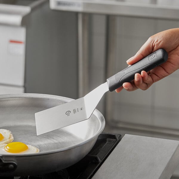 Mercer Culinary M18730 Millennia 4" x 2 1/2" Square Turner – item 470M18730 image 2