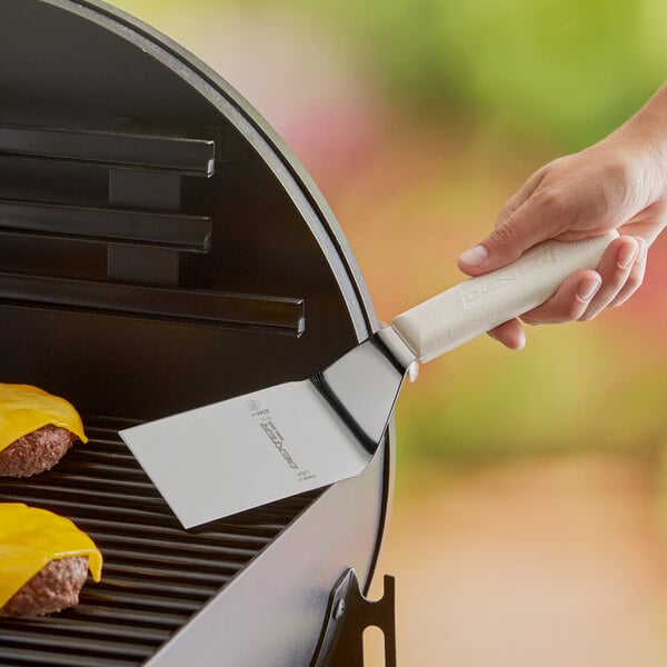 Dexter-Russell Hamburger Turner - Polypropylene Handle – item 21019853 image 2