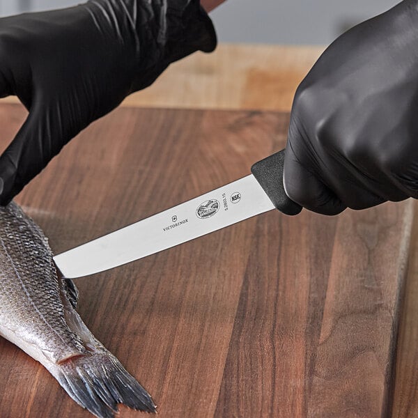 Victorinox 6" Fillet Knife w/ Black Fibrox Handle 5.2803.15 – item 3535280315 image 2