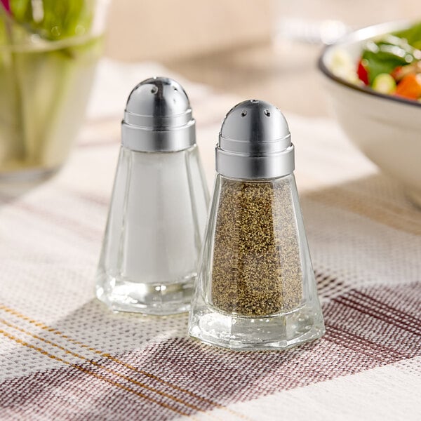 1.5 oz. Salt & Pepper Shaker – item 124BPNS115 image 2