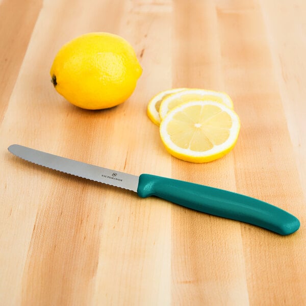 Victorinox 4 Utility Knife w/ Kale Green Handle 6.7834.C1 – item 35367836GR image 2