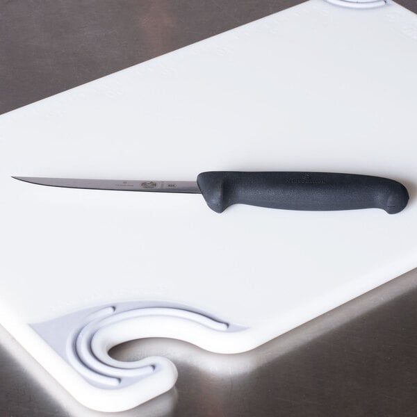 Victorinox 5.6203.12 5" Boning Knife w/ Fibrox Handle – item 35340518 image 2