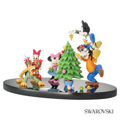 Swarovski Mickey and Friends Holiday Cheer Limited – item 5653705 image 3
