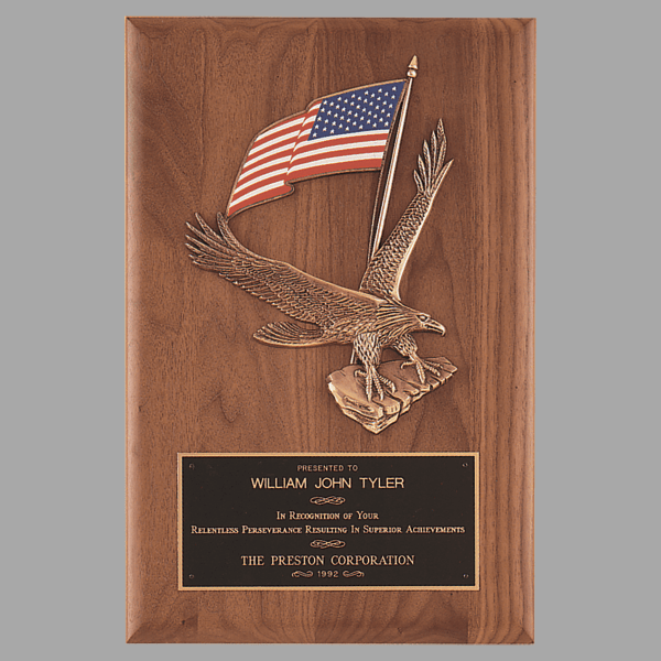 8" x 10.5" Solid Walnut Plaque w/ Finely Detailed Eagle – item P2394